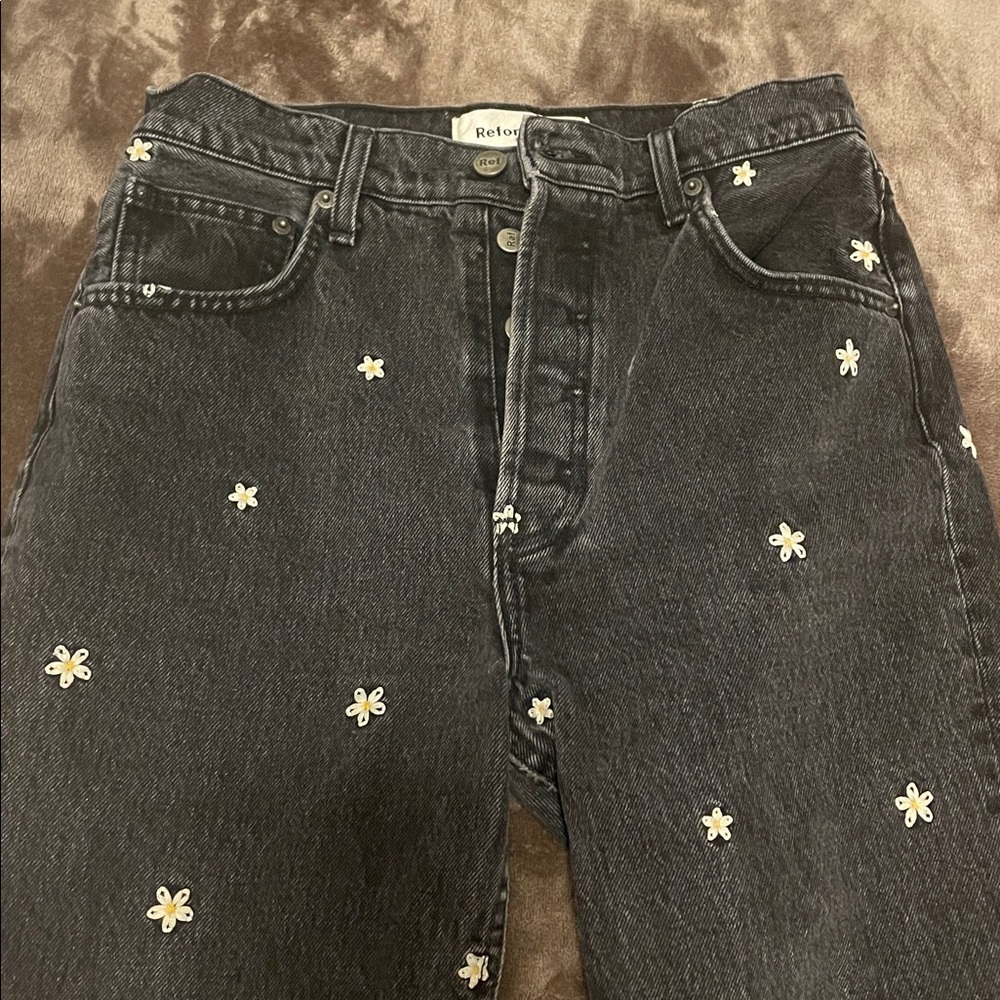 Reformation Cynthia High Relaxed Black Daisy Jeans Size 27 - Picture 14 of 16